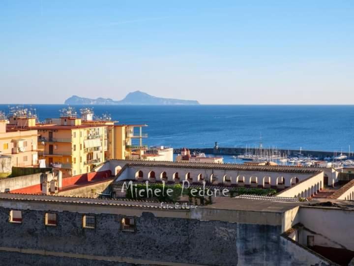 La Via Del Mare Bed and Breakfast Torre del Greco Eksteriør billede